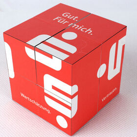 2x2 Rubiks Cube met logo