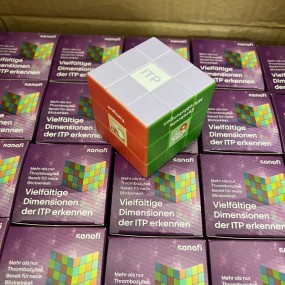 Rubik's Cube relatiegeschenk met logo